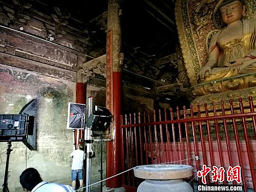 四川平武报恩寺近600年壁画接受“体检”.jpg