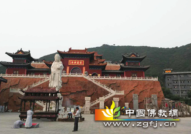 被誉为“塞外第一寺”的云泉禅寺.jpg