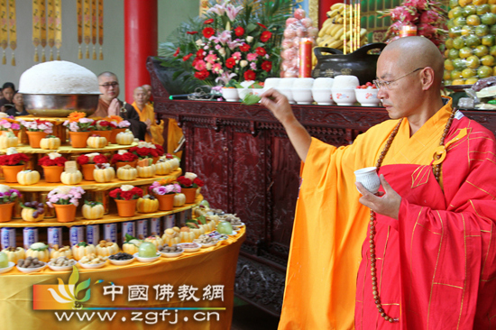 灵岩禅寺隆重举行盂兰盆供法会暨结夏安居解夏仪式