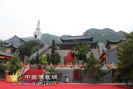 张家口涿鹿弥陀寺隆重举行大雄宝殿开光盛典