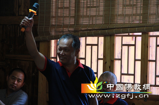 清华大学教授刘兵宣布开营.jpg