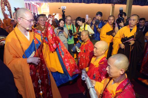 福州开元寺举办传法圣典