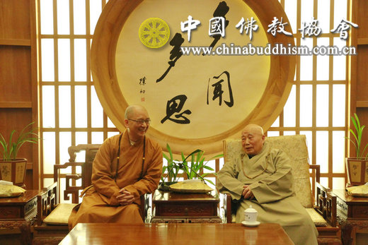 学诚会长等节前看望慰问我会名誉会长一诚长老、传印长老