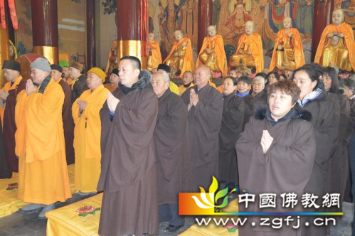 参加法会的四众弟子