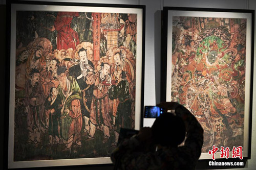 石家庄画家十年复原的毗卢寺壁画亮相.jpg