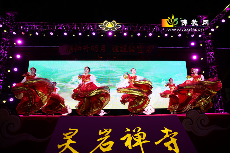 歌舞：《共圆中国梦》表演者：石家庄青春魅力舞蹈_副本.jpg