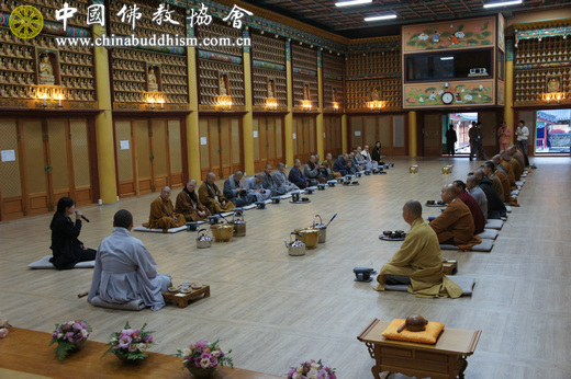 第十次中韩佛教体验修行在韩国圆满举行.jpg