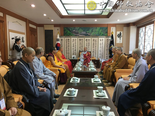 第十次中韩佛教体验修行在韩国圆满举行.jpg