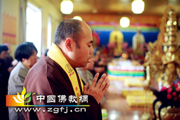 19大众恭敬虔诚.JPG