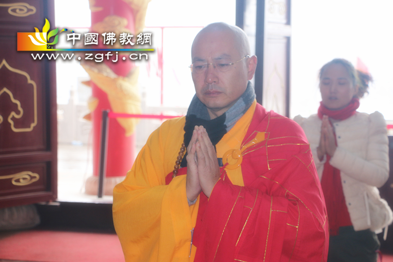 中国佛教印经网携广大居士发心供养灵岩禅寺水陆画一套.jpg