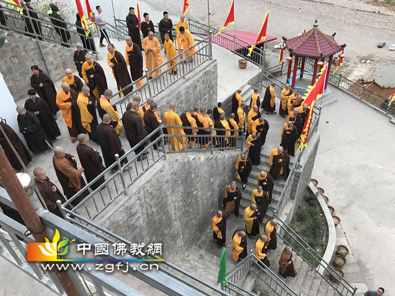 丁酉年河北井陉灵岩寺举办第二届水陆法会.jpg
