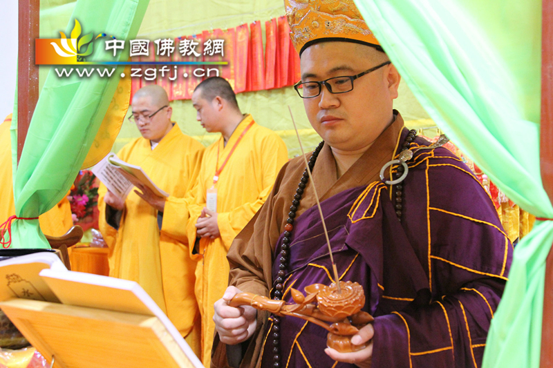 丁酉年河北井陉灵岩寺举办第二届水陆法会.jpg