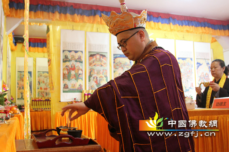 丁酉年河北井陉灵岩禅寺水陆法会第四天·请供上堂.jpg