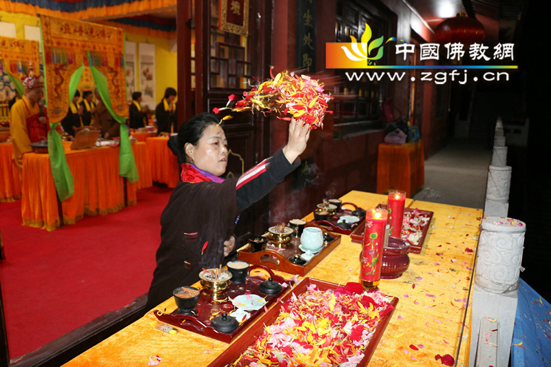 丁酉年河北井陉灵岩禅寺水陆法会第四天·请供上堂.jpg