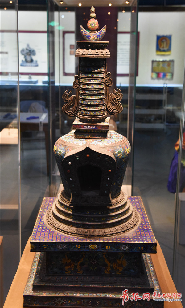 青海藏传佛教艺术展霸气亮相青岛博物馆8.jpg