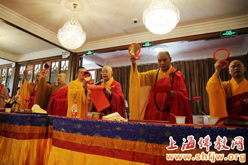 上海佛教居士林举行修复工程竣工暨香光堂全堂佛像开光法会15.jpg