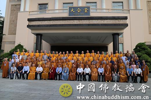 合影留念.jpg