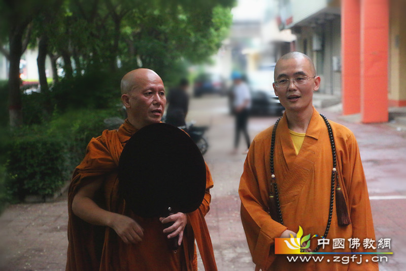 梵华精舍第六届夏令营第二天——青年人与读书、修书与修心、行禅.jpg