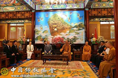 2017年8月25日,日本立正佼成会庭野日鑛会长一行拜访中国佛教协会。(图片来源:中国佛教协会 摄影:段林燕).jpg