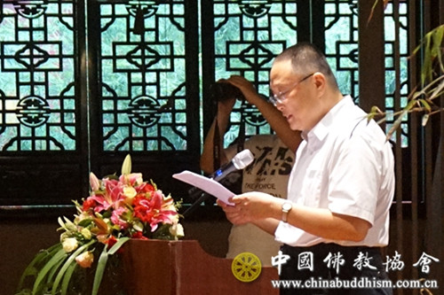 第一期全国佛教古籍修复技术培训班在成都文殊院开班.jpg
