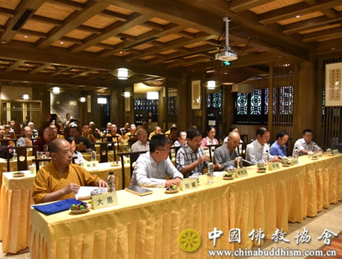 第一期全国佛教古籍修复技术培训班在成都文殊院开班.jpg