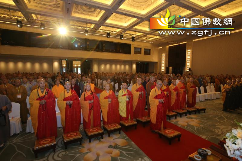 开幕式前举行诵经祈福法会02.jpg