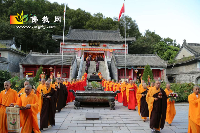 熏坛洒净法会01_副本.jpg
