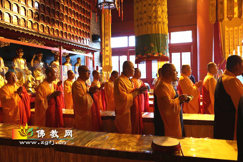 法会现场03_副本.jpg