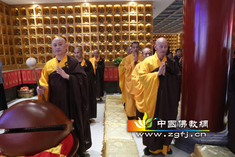 1086553155_副本.jpg