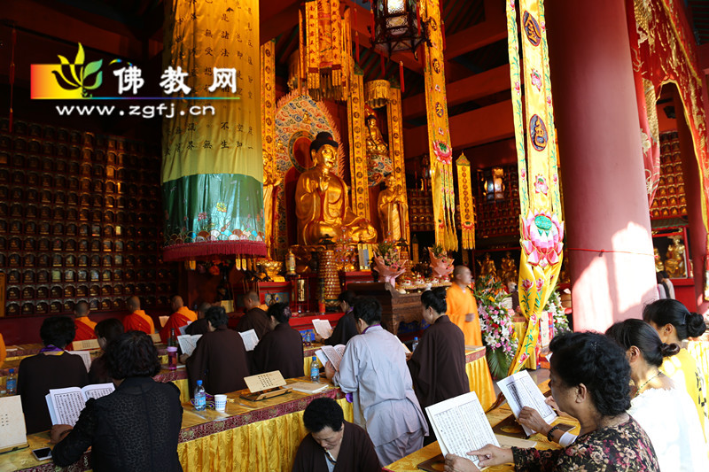 大坛礼拜《梁皇宝忏》1_副本_副本.jpg