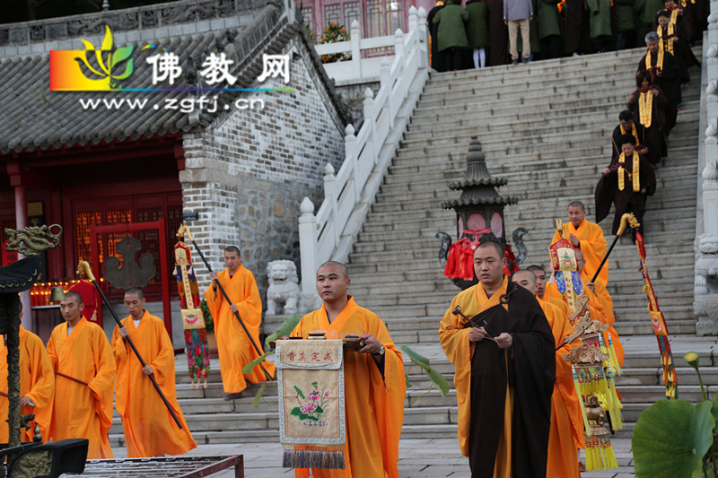 迎请五位主法法师_副本01.jpg