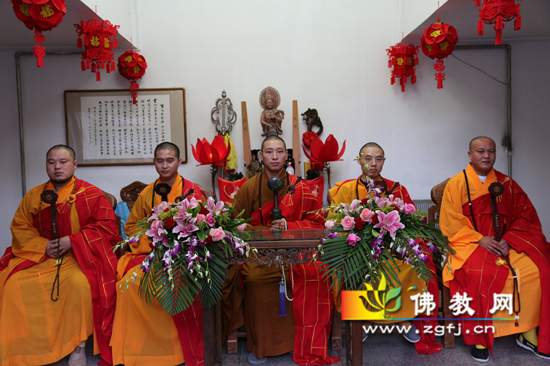 五位主法法师_副本02.jpg