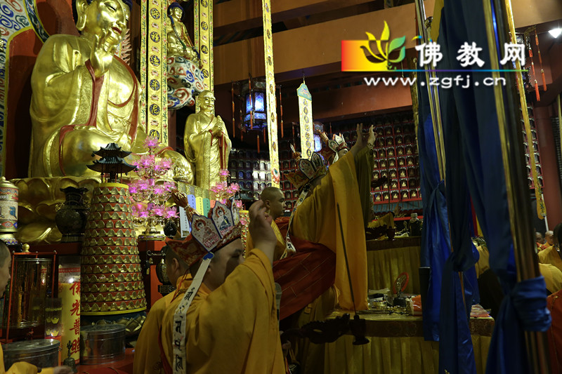 圆满焰口法会现场_副本08.jpg