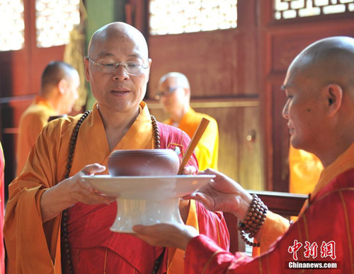 千年古刹灵隐寺启建盂兰盆法会.jpg
