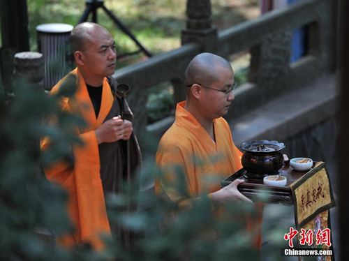 千年古刹灵隐寺启建盂兰盆法会.jpg